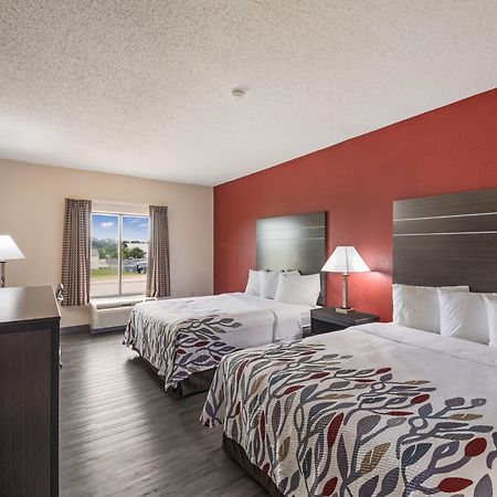 Red Roof Inn & Suites Austin East - Manor Eksteriør billede
