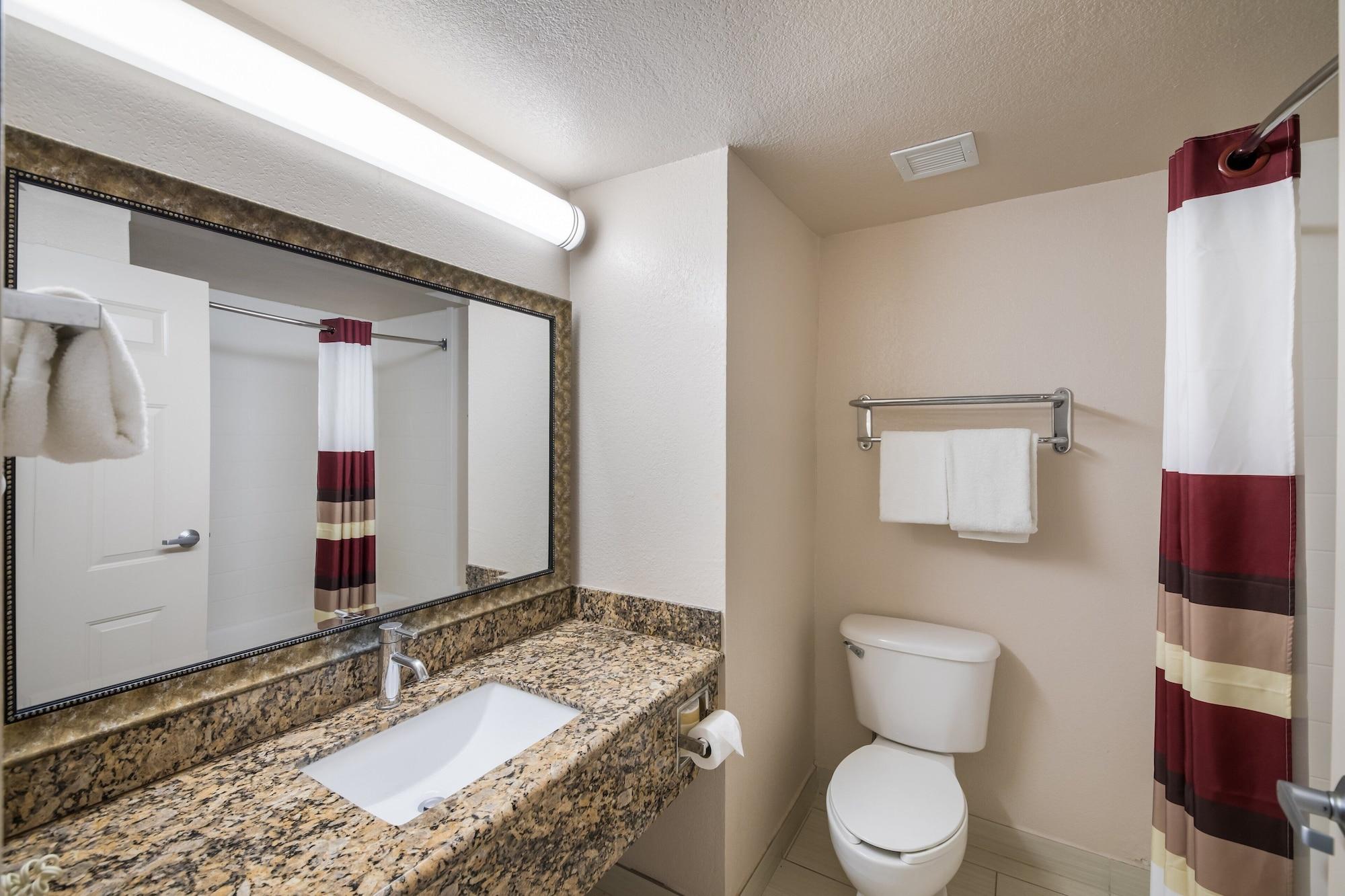 Red Roof Inn & Suites Austin East - Manor Eksteriør billede