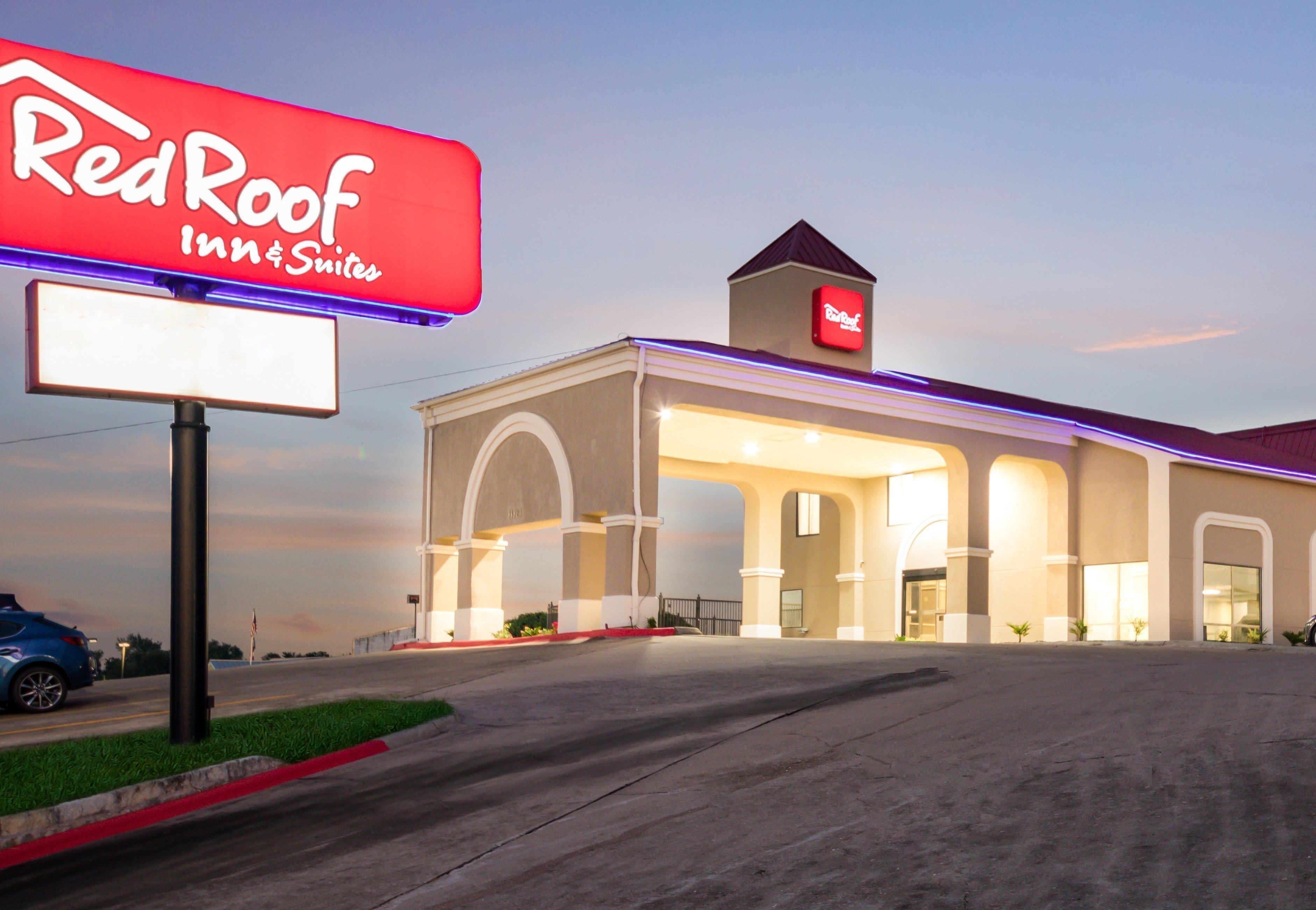Red Roof Inn & Suites Austin East - Manor Eksteriør billede