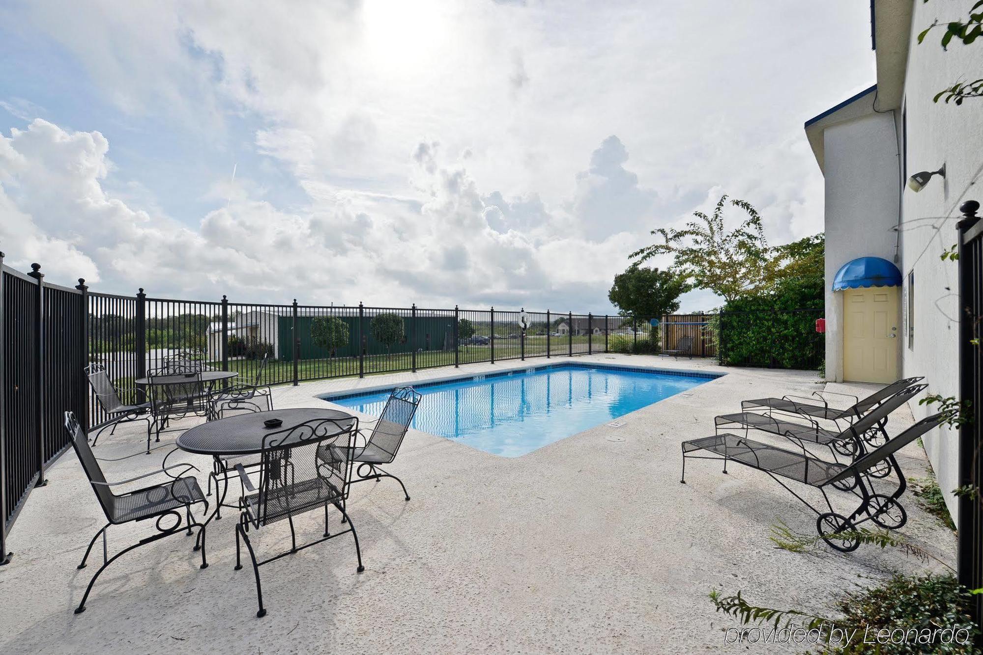 Red Roof Inn & Suites Austin East - Manor Faciliteter billede
