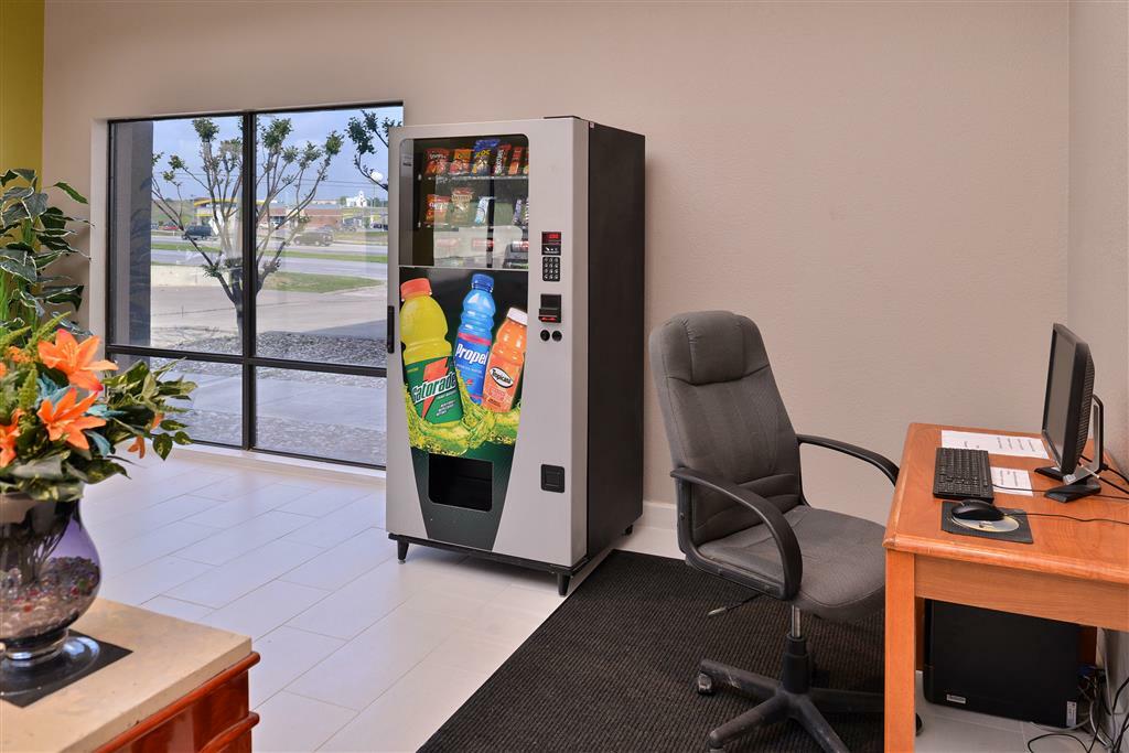 Red Roof Inn & Suites Austin East - Manor Faciliteter billede