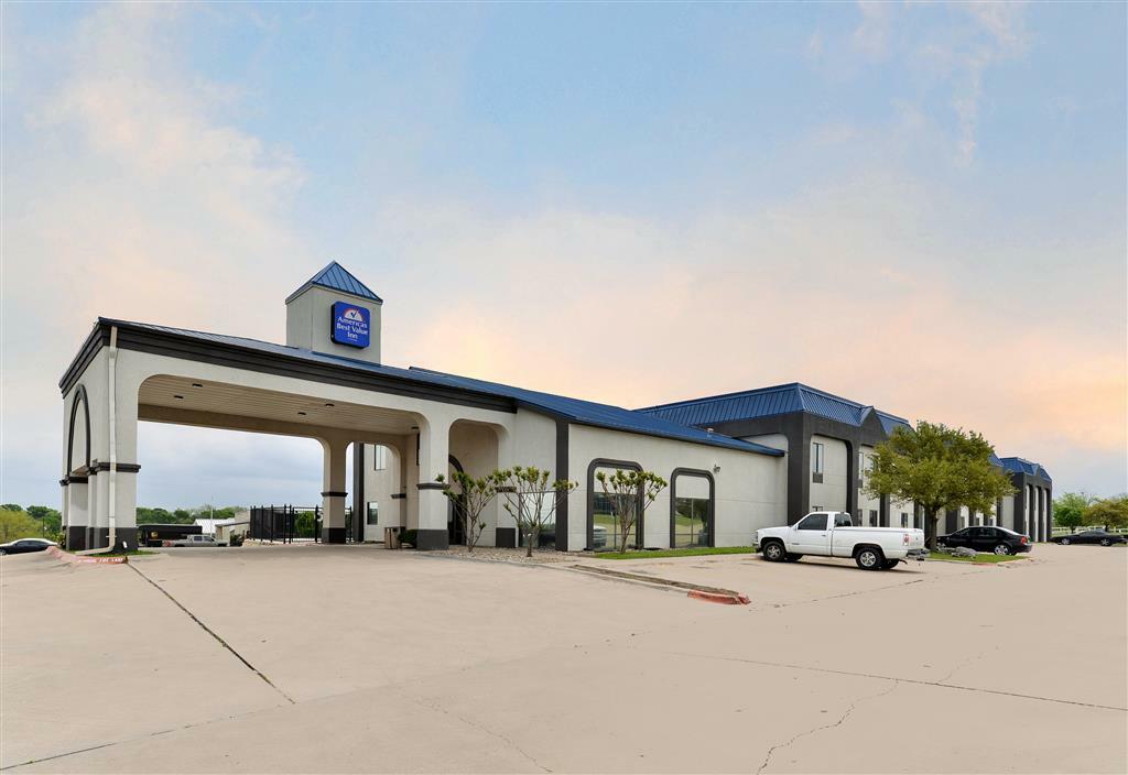 Red Roof Inn & Suites Austin East - Manor Eksteriør billede